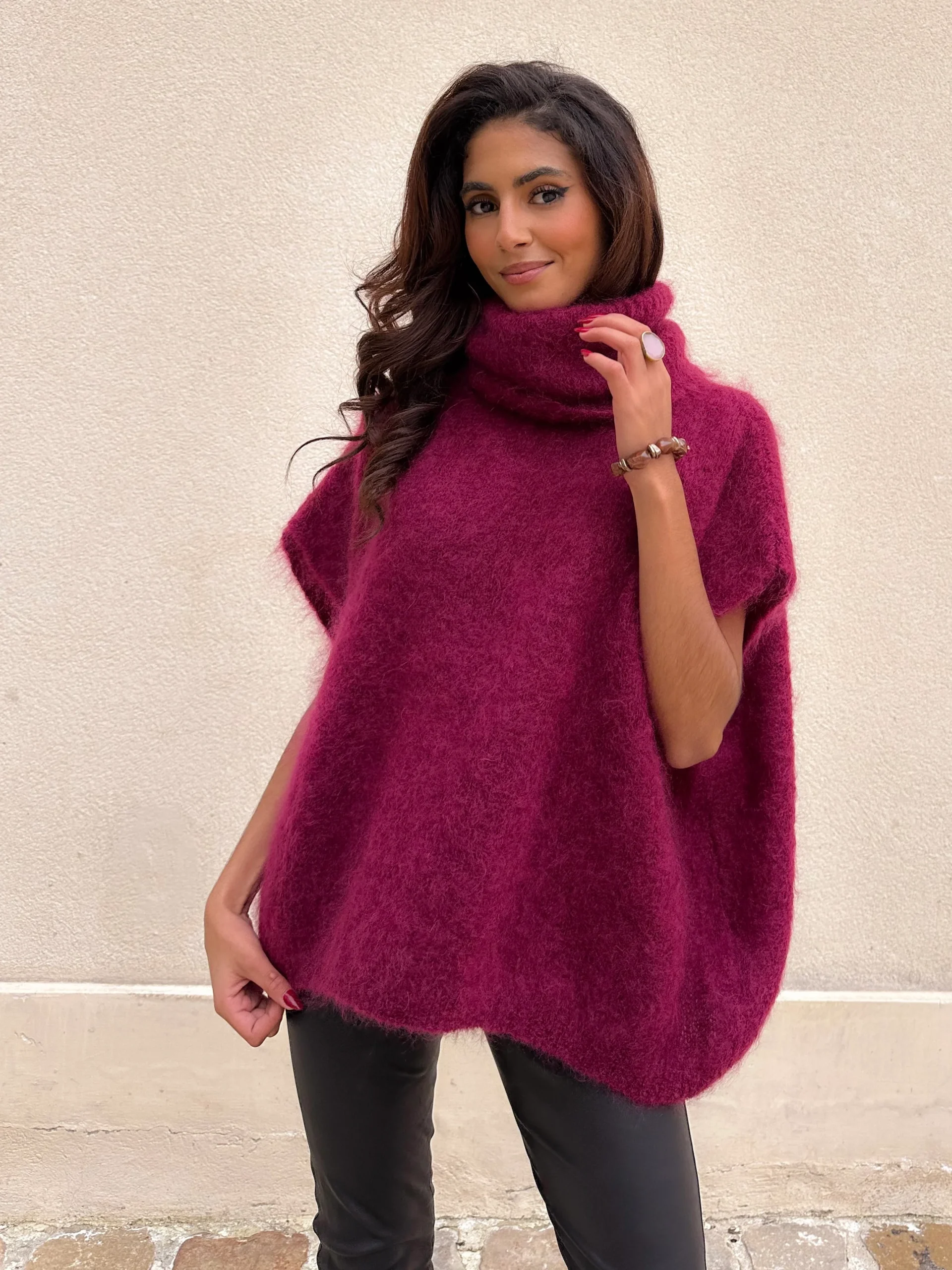 AMI pull burgandy – Image 5